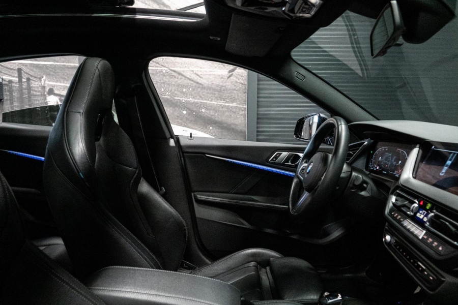 BMW 2 Serie Gran Coupé 218i *M-Sport / Panorama / HiFi-Speakersysteem / 19'' Lichtmetalen velgen / Sportstoelen*