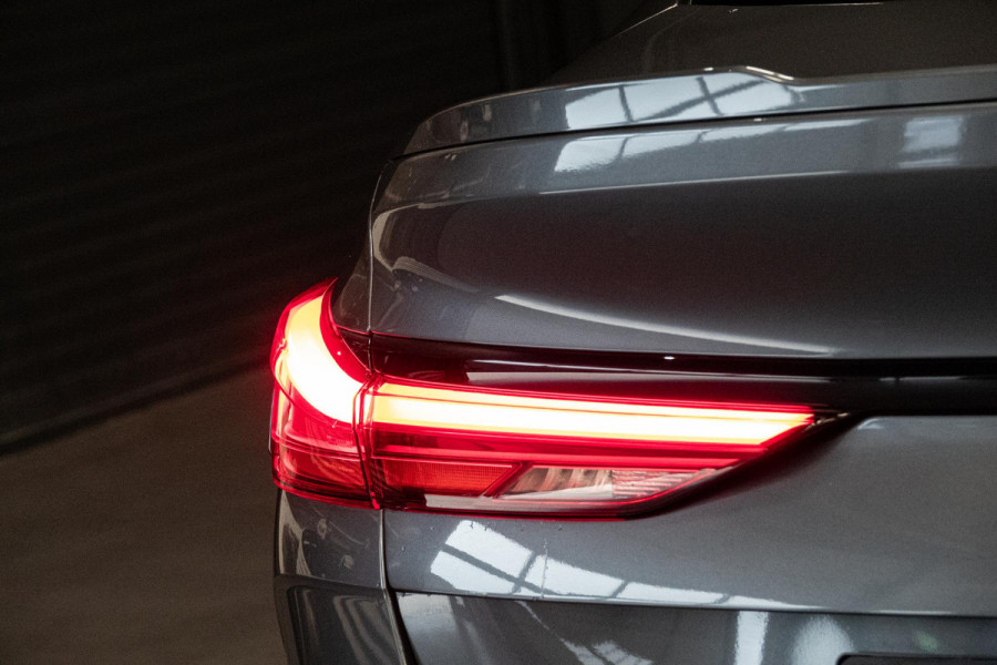 BMW 2 Serie Gran Coupé 218i *M-Sport / Panorama / HiFi-Speakersysteem / 19'' Lichtmetalen velgen / Sportstoelen*