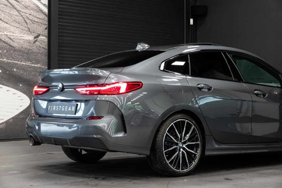 BMW 2 Serie Gran Coupé 218i *M-Sport / Panorama / HiFi-Speakersysteem / 19'' Lichtmetalen velgen / Sportstoelen*