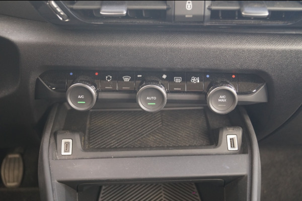 Citroën C4 1.2 Puretech Feel -CARPLAY-TREHKAAK-