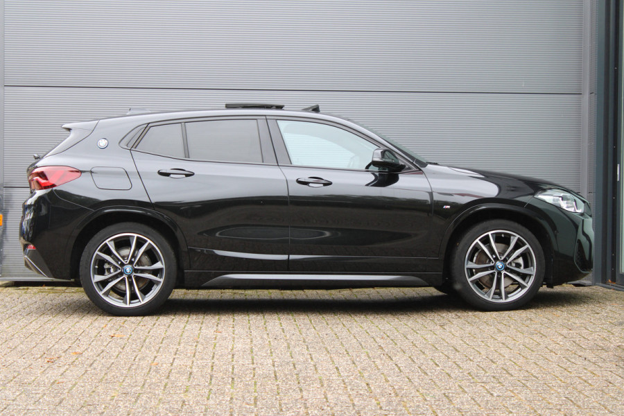 BMW X2 xDrive25e High Executive | Winterpakket | Leder | Cruise Control | DAB | Keyless | Camera