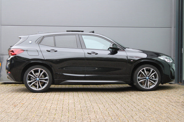 BMW X2 xDrive25e High Executive | Winterpakket | Leder | Cruise Control | DAB | Keyless | Camera