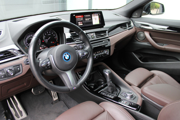 BMW X2 xDrive25e High Executive | Winterpakket | Leder | Cruise Control | DAB | Keyless | Camera