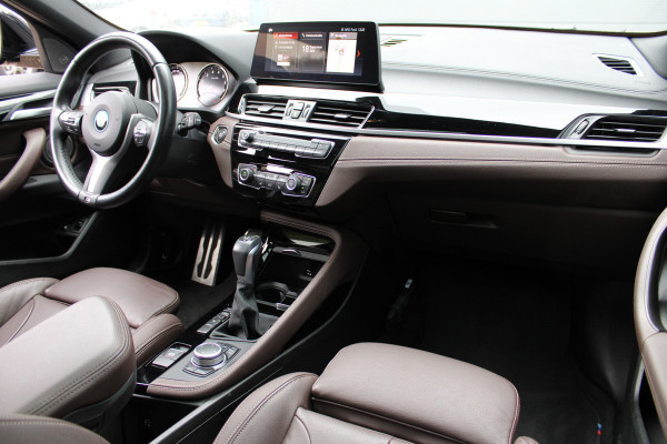 BMW X2 xDrive25e High Executive | Winterpakket | Leder | Cruise Control | DAB | Keyless | Camera