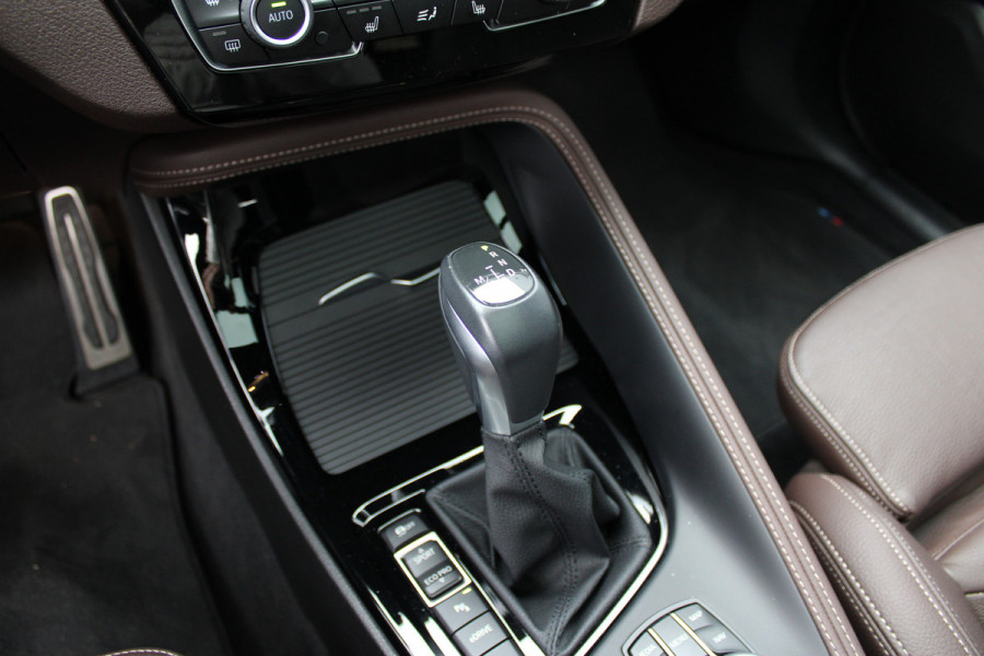 BMW X2 xDrive25e High Executive | Winterpakket | Leder | Cruise Control | DAB | Keyless | Camera