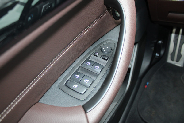 BMW X2 xDrive25e High Executive | Winterpakket | Leder | Cruise Control | DAB | Keyless | Camera