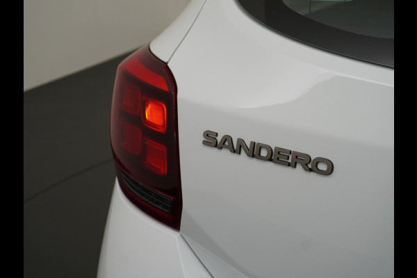 Dacia Sandero T90PK Navi Ecc Trekhaak Pdc Cruise Control Tech Road DAB+ Lmv 16" Bluetooth Isofix 0.9TCe 1.090KG Trekgewicht
