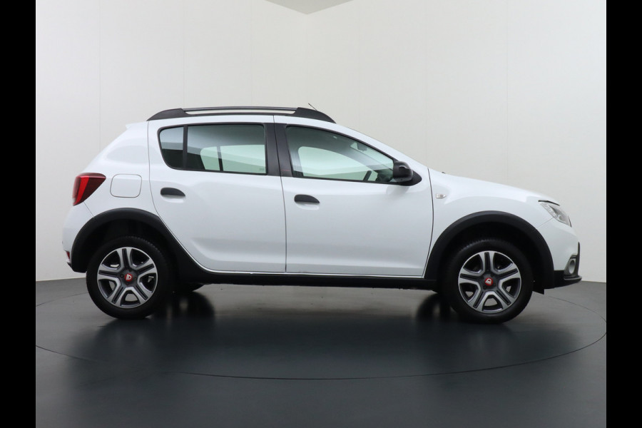 Dacia Sandero T90PK Navi Ecc Trekhaak Pdc Cruise Control Tech Road DAB+ Lmv 16" Bluetooth Isofix 0.9TCe 1.090KG Trekgewicht