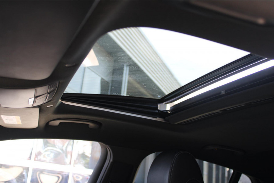 Mercedes-Benz GLC Coupé 300e 4MATIC 320pk AMG Night| Pano | ACC | Elek. trekhaak