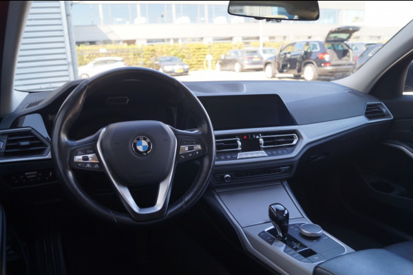 BMW 3 Serie Touring 318i Automaat High Executive Edition -LEER-