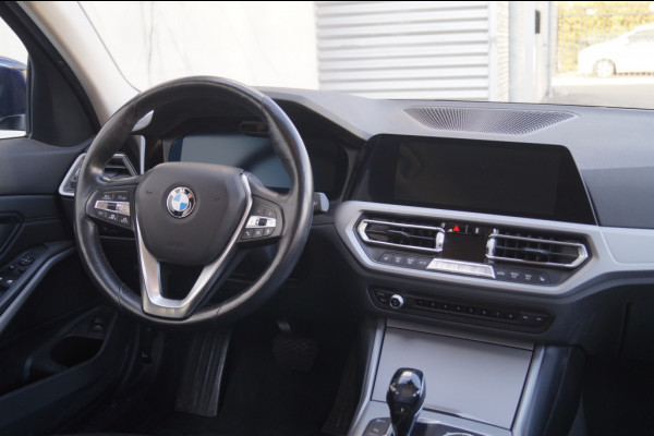 BMW 3 Serie Touring 318i Automaat High Executive Edition -LEER-