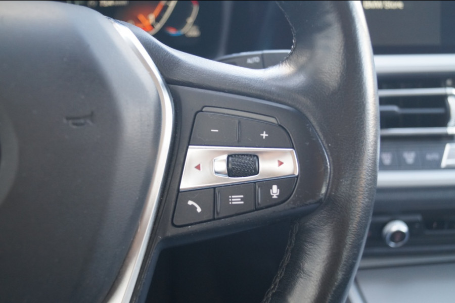 BMW 3 Serie Touring 318i Automaat High Executive Edition -LEER-