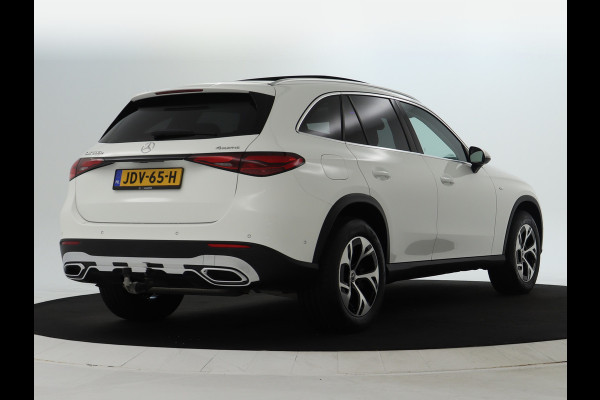 Mercedes-Benz GLC 300 e 4MATIC Plug-In Hybride Avantgarde Advanced Plus | Trekhaak Panorama Schuif-Kanteldak | Memory Pakket Voorstoelen | Stuur en Stoelverwarming. Inclusief 24 maanden MB Certified garantie voor Europa.