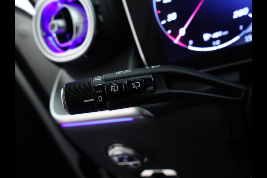 Mercedes-Benz GLC 300 e 4MATIC Plug-In Hybride Avantgarde Advanced Plus | Trekhaak Panorama Schuif-Kanteldak | Memory Pakket Voorstoelen | Stuur en Stoelverwarming. Inclusief 24 maanden MB Certified garantie voor Europa.