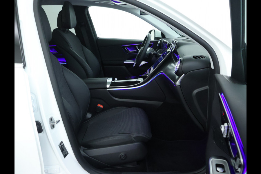 Mercedes-Benz GLC 300 e 4MATIC Plug-In Hybride Avantgarde Advanced Plus | Trekhaak Panorama Schuif-Kanteldak | Memory Pakket Voorstoelen | Stuur en Stoelverwarming. Inclusief 24 maanden MB Certified garantie voor Europa.