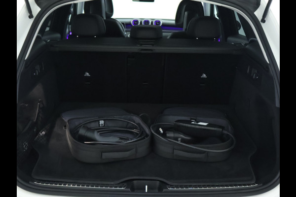 Mercedes-Benz GLC 300 e 4MATIC Plug-In Hybride Avantgarde Advanced Plus | Trekhaak Panorama Schuif-Kanteldak | Memory Pakket Voorstoelen | Stuur en Stoelverwarming. Inclusief 24 maanden MB Certified garantie voor Europa.