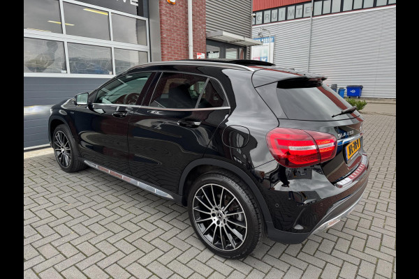 Mercedes-Benz GLA 250 AUT AMG LED Pano Navi Camera