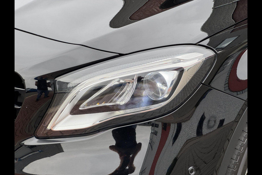 Mercedes-Benz GLA 250 AUT AMG LED Pano Navi Camera