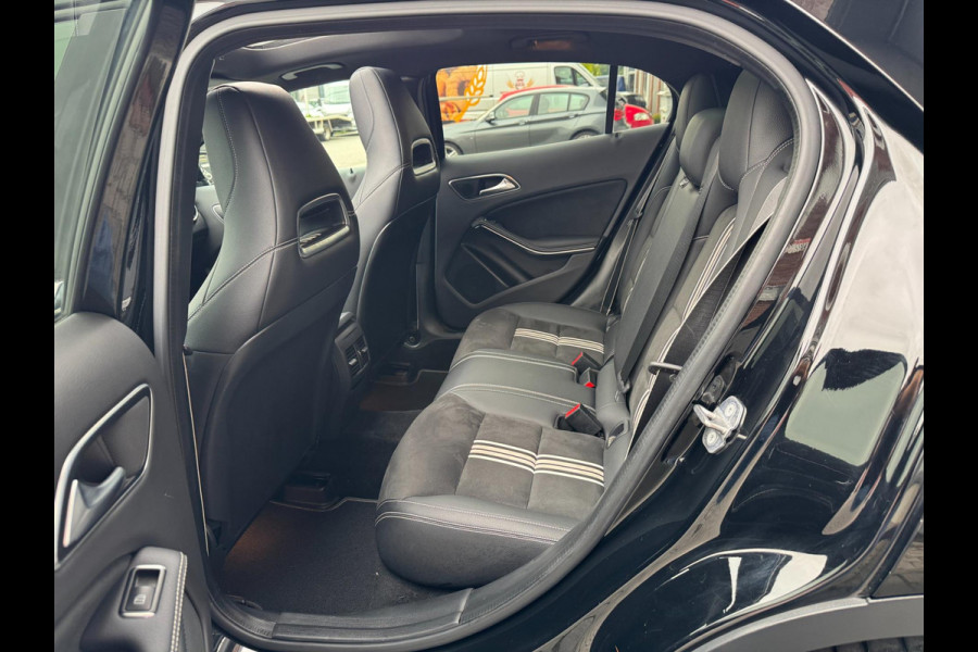Mercedes-Benz GLA 250 AUT AMG LED Pano Navi Camera