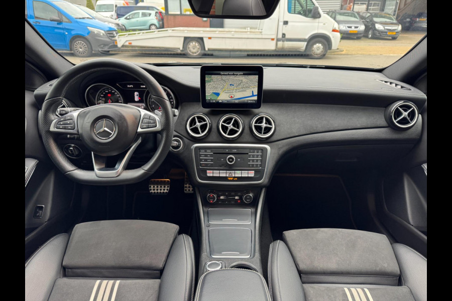 Mercedes-Benz GLA 250 AUT AMG LED Pano Navi Camera
