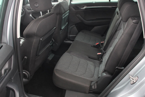Škoda Kodiaq 1.5 TSI 150pk DSG Style 7 persoons | Navigatie | Climate control | Cruise control | Camera | Lichtmetalen velgen | Parkeer sensoren | Stoelverwarming voor