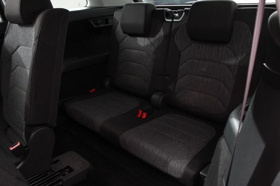 Škoda Kodiaq 1.5 TSI 150pk DSG Style 7 persoons | Navigatie | Climate control | Cruise control | Camera | Lichtmetalen velgen | Parkeer sensoren | Stoelverwarming voor