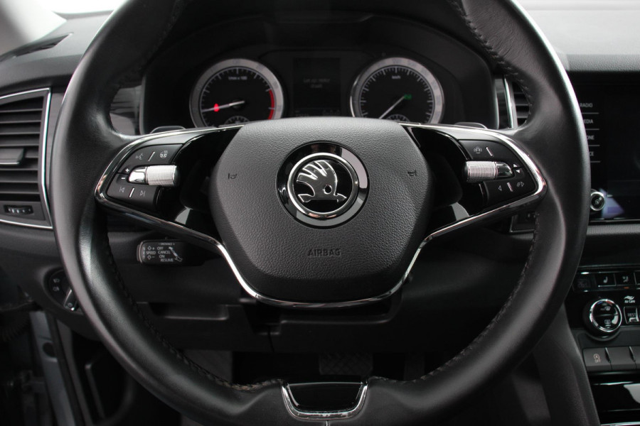 Škoda Kodiaq 1.5 TSI 150pk DSG Style 7 persoons | Navigatie | Climate control | Cruise control | Camera | Lichtmetalen velgen | Parkeer sensoren | Stoelverwarming voor