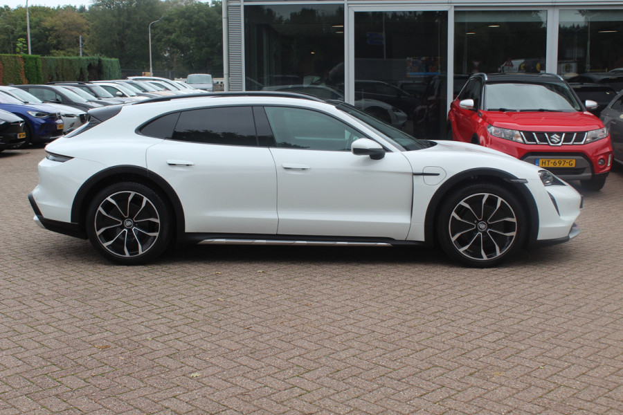 Porsche Taycan Cross Turismo 4 93 kWh / SoH 96% / Panoramadak / Camera / Leder / Keyless / 20'' / Dodehoek / Stoelverwarming / Warmtepomp
