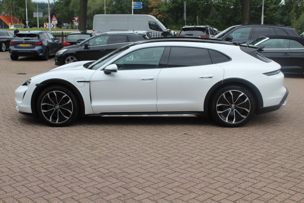 Porsche Taycan Cross Turismo 4 93 kWh / SoH 96% / Panoramadak / Camera / Leder / Keyless / 20'' / Dodehoek / Stoelverwarming / Warmtepomp