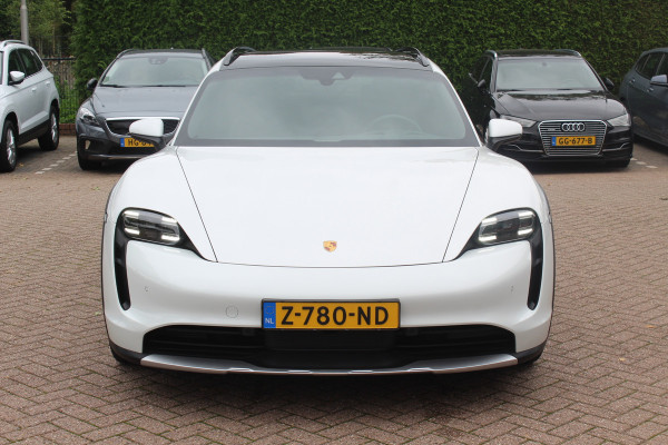 Porsche Taycan Cross Turismo 4 93 kWh / SoH 96% / Panoramadak / Camera / Leder / Keyless / 20'' / Dodehoek / Stoelverwarming / Warmtepomp