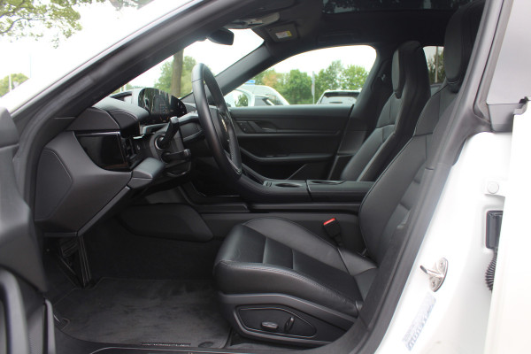 Porsche Taycan Cross Turismo 4 93 kWh / SoH 96% / Panoramadak / Camera / Leder / Keyless / 20'' / Dodehoek / Stoelverwarming / Warmtepomp
