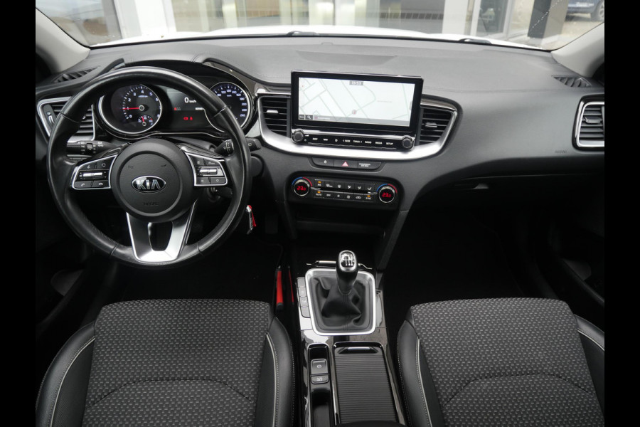 Kia Xceed 1.0 T-GDi DynamicLine | Trekhaak | Cruise | Clima | Camera | Carplay | Navi | Allseason banden |