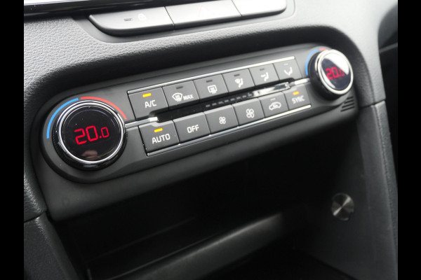 Kia Xceed 1.0 T-GDi DynamicLine | Trekhaak | Cruise | Clima | Camera | Carplay | Navi | Allseason banden |