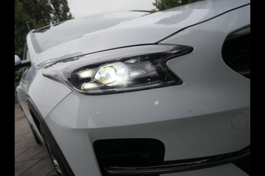 Kia Xceed 1.0 T-GDi DynamicLine | Trekhaak | Cruise | Clima | Camera | Carplay | Navi | Allseason banden |