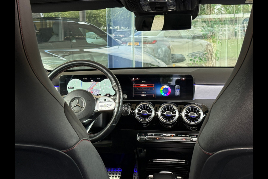 Mercedes-Benz A-Klasse 250 e AMG Pano|Memory|Sfeer|Dealer Onderhouden