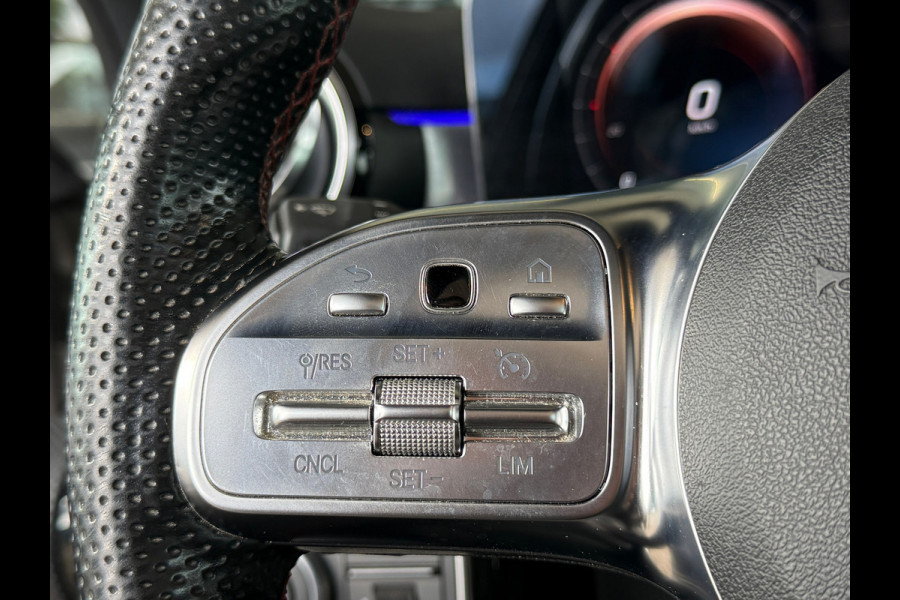 Mercedes-Benz A-Klasse 250 e AMG Pano|Memory|Sfeer|Dealer Onderhouden