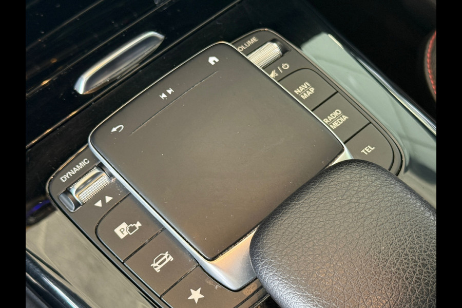 Mercedes-Benz A-Klasse 250 e AMG Pano|Memory|Sfeer|Dealer Onderhouden