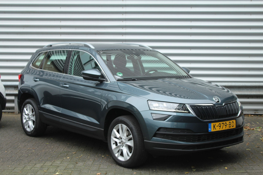 Škoda Karoq 1.5 TSI ACT 150pk Business Edition Plus NL-Auto NAP Clima Cruise Navi Camera Canton El. Klep 17"LMV