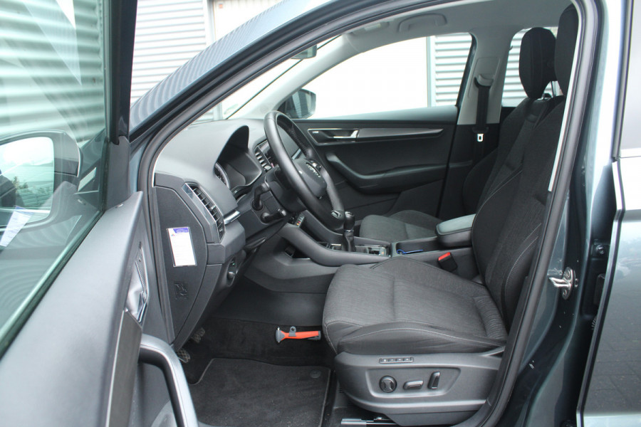 Škoda Karoq 1.5 TSI ACT 150pk Business Edition Plus NL-Auto NAP Clima Cruise Navi Camera Canton El. Klep 17"LMV