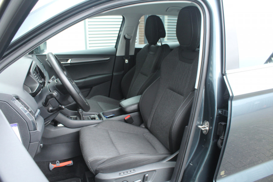Škoda Karoq 1.5 TSI ACT 150pk Business Edition Plus NL-Auto NAP Clima Cruise Navi Camera Canton El. Klep 17"LMV