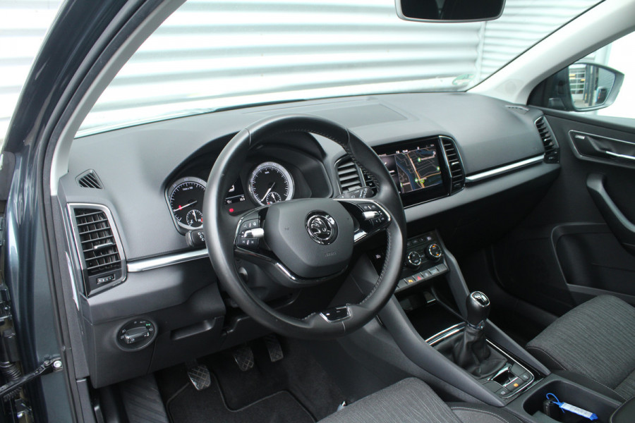 Škoda Karoq 1.5 TSI ACT 150pk Business Edition Plus NL-Auto NAP Clima Cruise Navi Camera Canton El. Klep 17"LMV