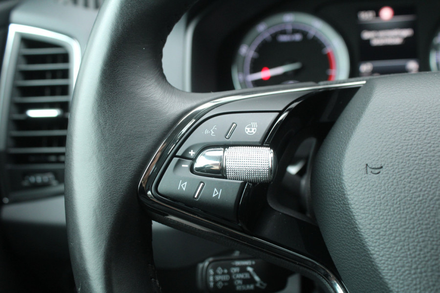 Škoda Karoq 1.5 TSI ACT 150pk Business Edition Plus NL-Auto NAP Clima Cruise Navi Camera Canton El. Klep 17"LMV