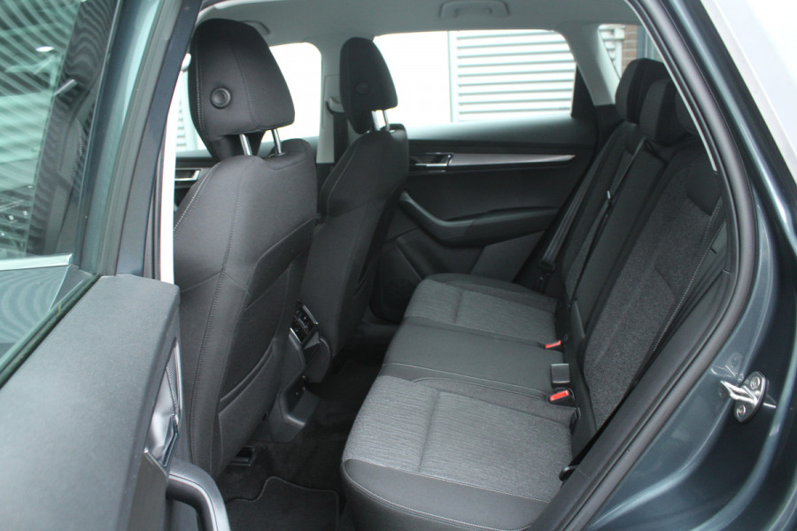 Škoda Karoq 1.5 TSI ACT 150pk Business Edition Plus NL-Auto NAP Clima Cruise Navi Camera Canton El. Klep 17"LMV