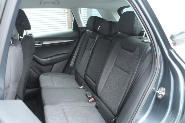 Škoda Karoq 1.5 TSI ACT 150pk Business Edition Plus NL-Auto NAP Clima Cruise Navi Camera Canton El. Klep 17"LMV