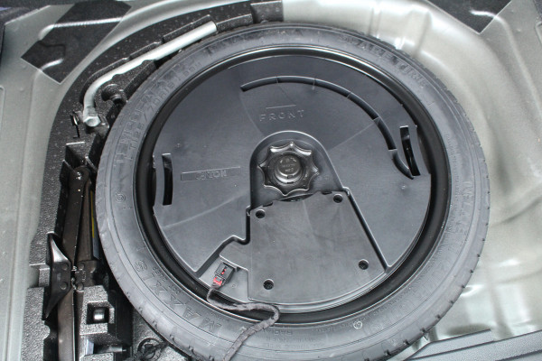 Škoda Karoq 1.5 TSI ACT 150pk Business Edition Plus NL-Auto NAP Clima Cruise Navi Camera Canton El. Klep 17"LMV