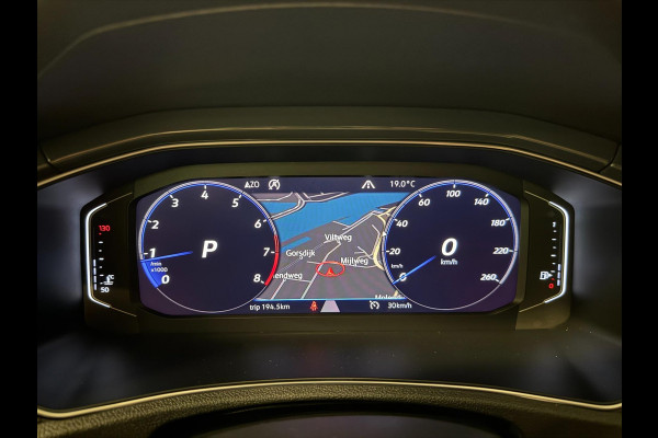 Volkswagen T-Roc 2.0 TSI 4Motion Sport PANO/V-COCKPIT/LED/DAB/CARPLAY/ECC/PDC/CRUISE///