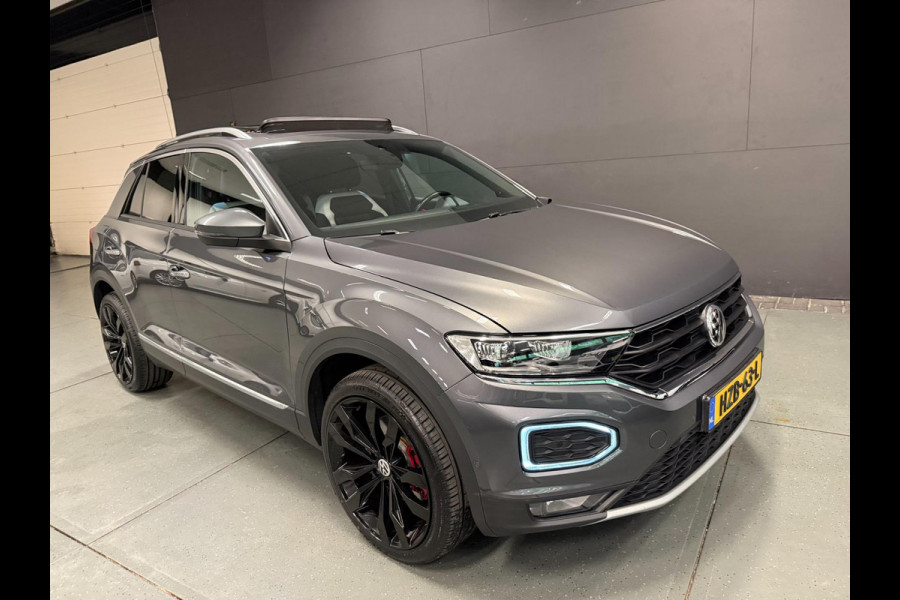 Volkswagen T-Roc 2.0 TSI 4Motion Sport PANO/V-COCKPIT/LED/DAB/CARPLAY/ECC/PDC/CRUISE///