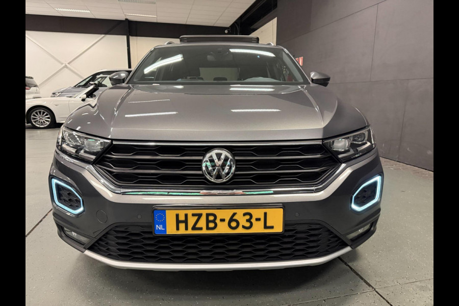 Volkswagen T-Roc 2.0 TSI 4Motion Sport PANO/V-COCKPIT/LED/DAB/CARPLAY/ECC/PDC/CRUISE///