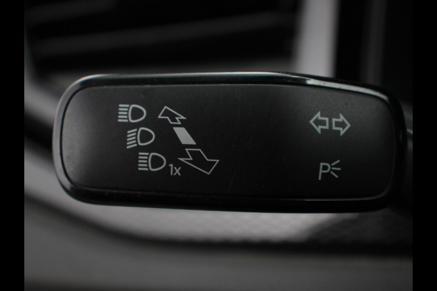 Volkswagen Polo 1.0 TSI Life DSG | Navigatie | Digitale Cockpit | Airco | Parkeer sensoren V+A | LED | Lichtmetalen Velgen