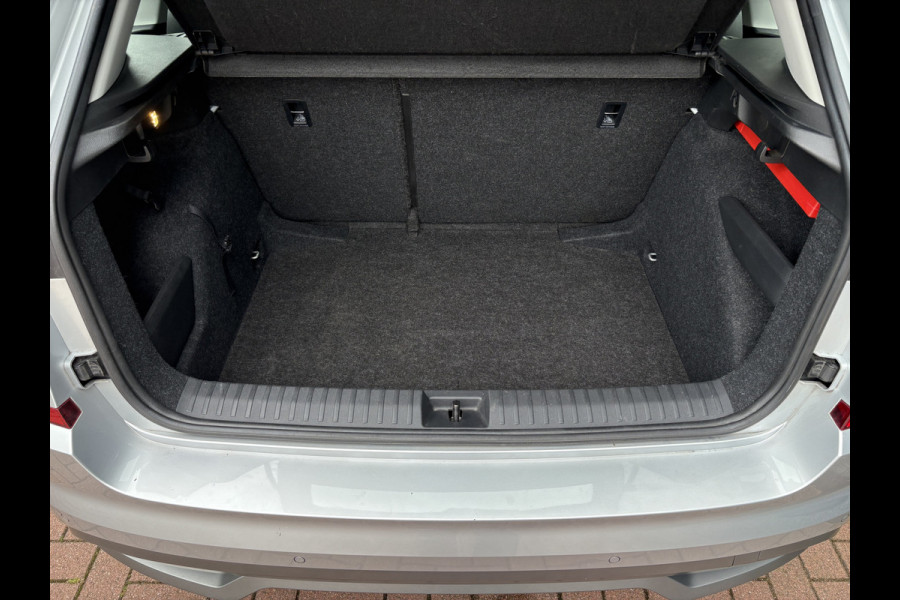 Škoda Kamiq 1.0 TSi 115pk DSG Business Edition VIRTUAL/CARPLAY/NAVI/DAB/CRUISE/PDC/STOELVERWARMING